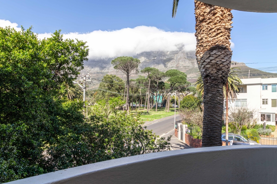 To Let 3 Bedroom Property for Rent in Gardens Western Cape